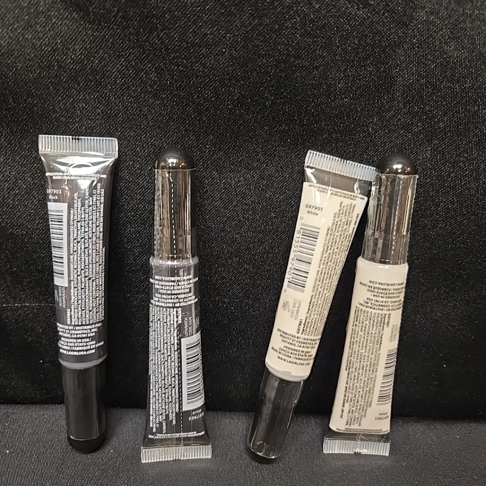 4pc Mixed Lot LA Girl Pro Color Face Pigments G97903 Black & G97901 White 2 Each